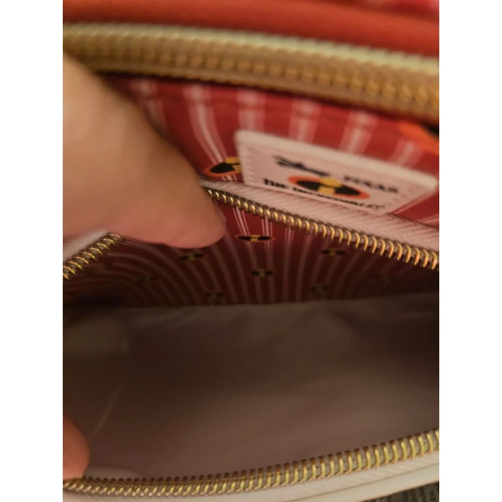The Incredibles Toiletry Bag Red and White